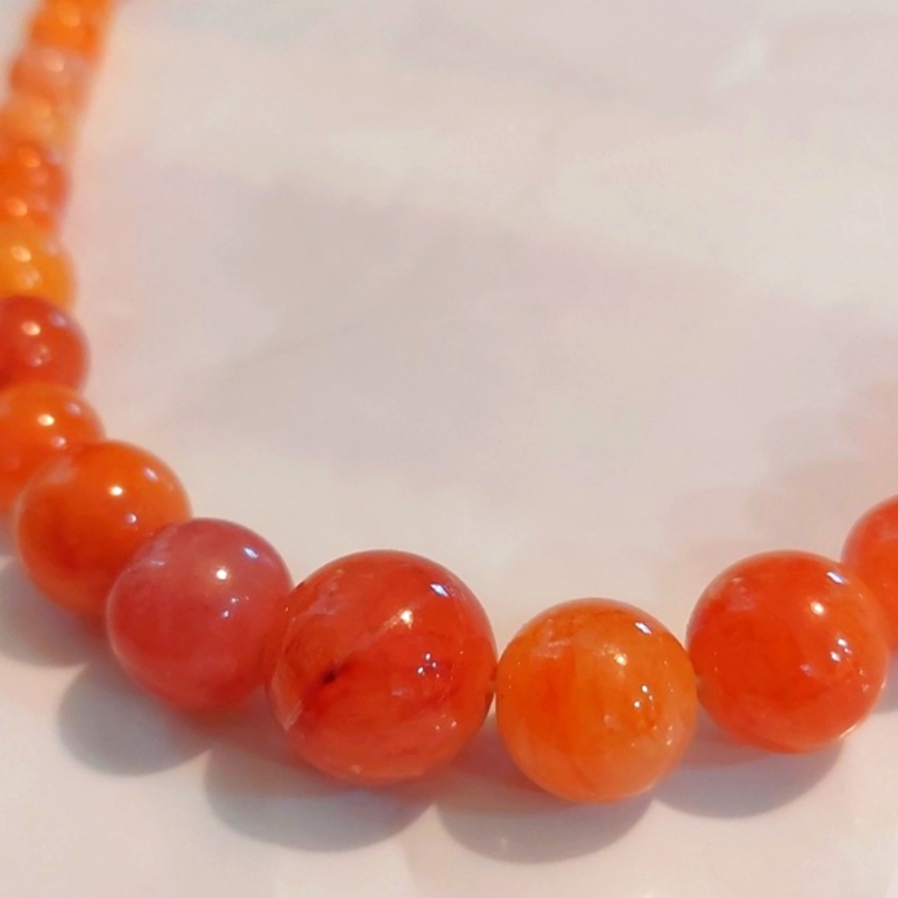 Vintage Orange Marbled Beaded Necklace - Picture 2 of 7